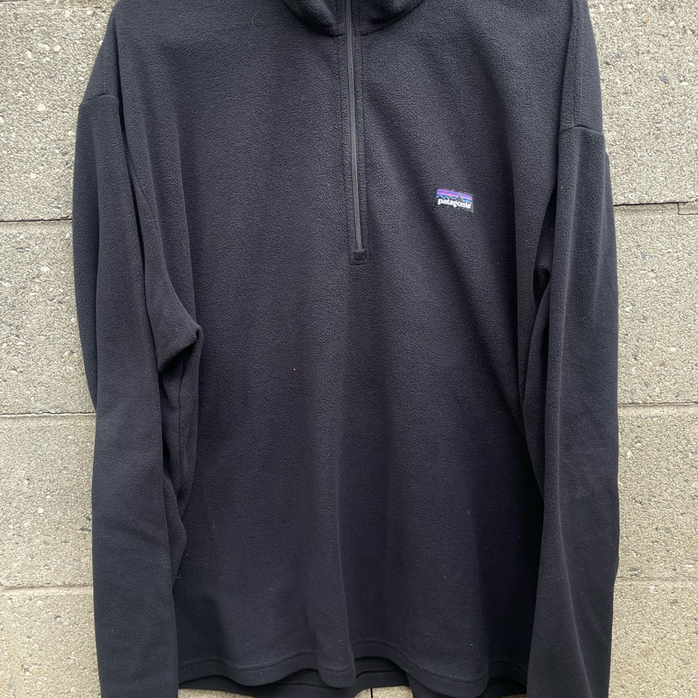 Patagonia Black Zip Up Sweater